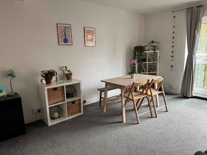 Room St Albans Road in Greater London