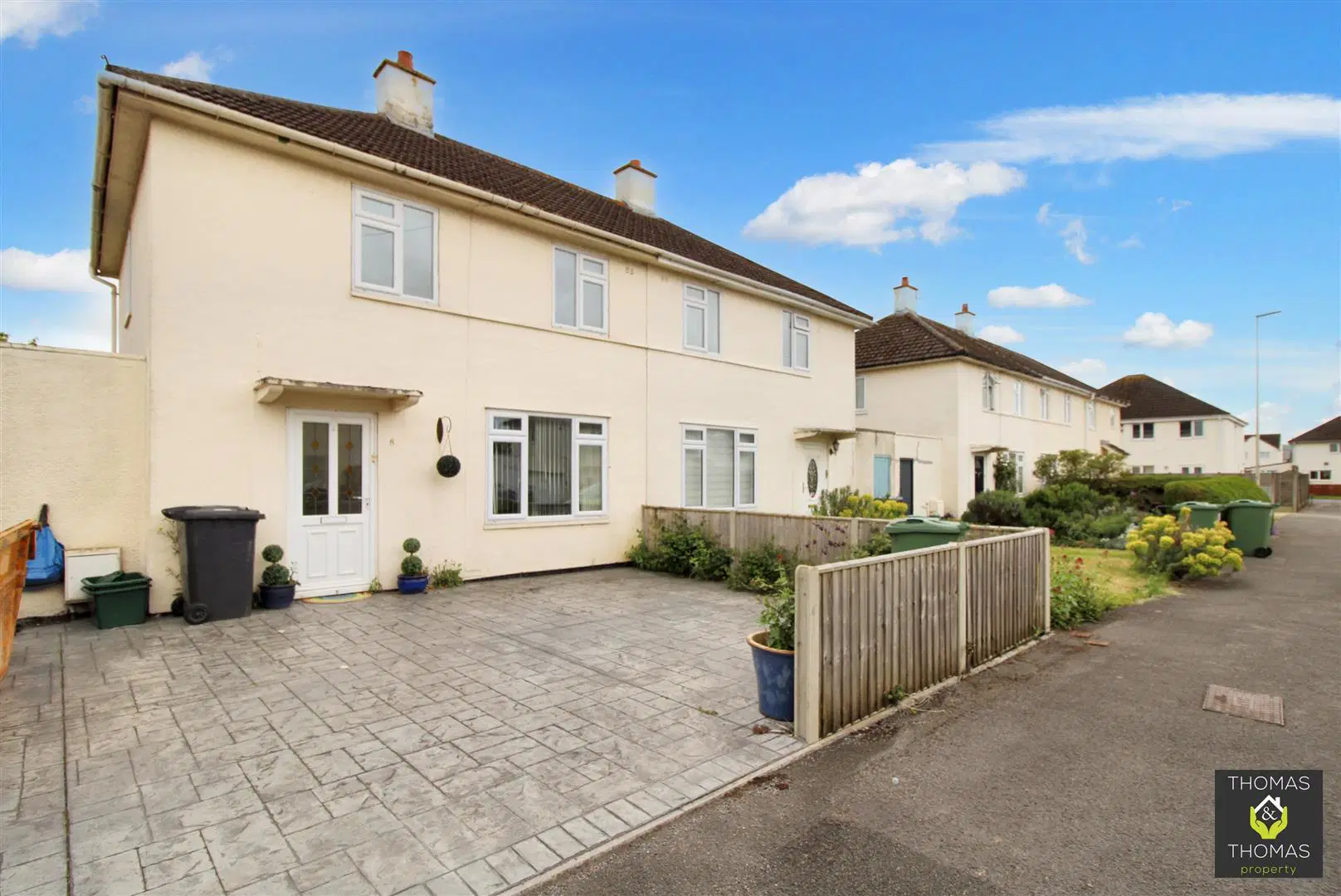 House Oakleaze in Gloucester