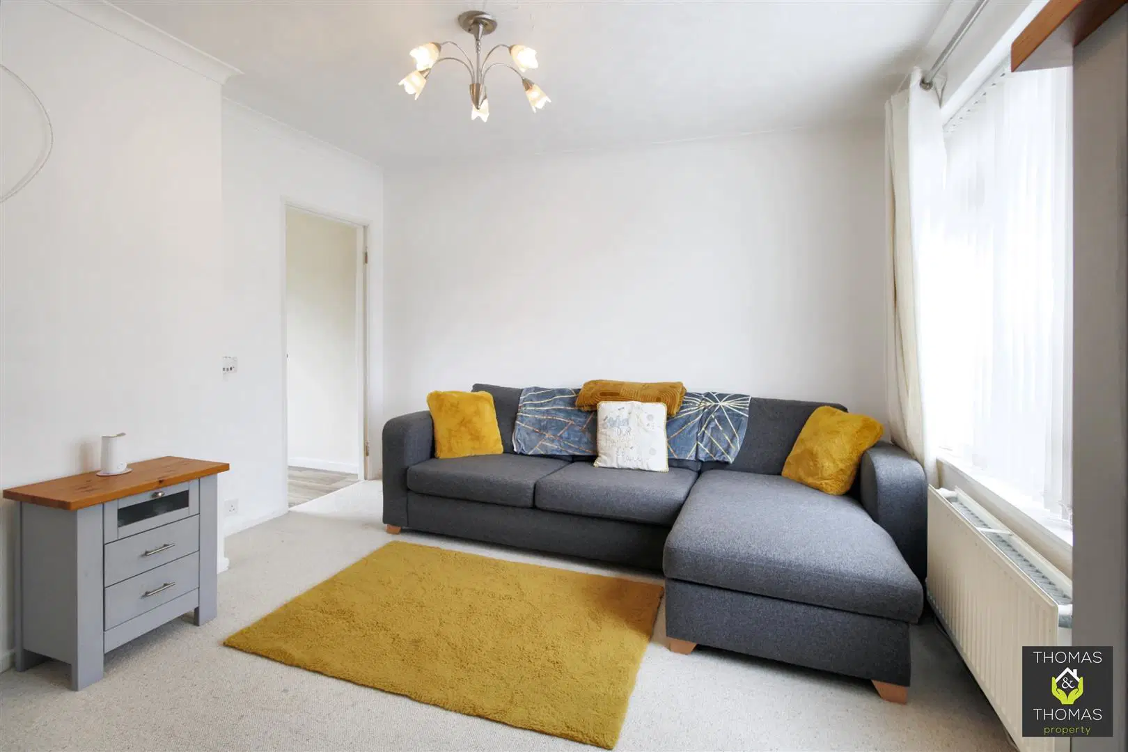 House Oakleaze in Gloucester