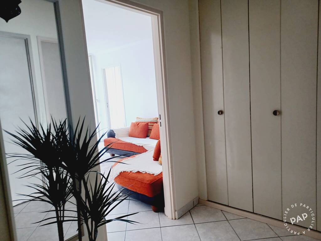Room Boulevard du Port in Cergy