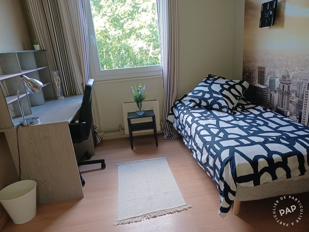 Room Boulevard du Port in Cergy