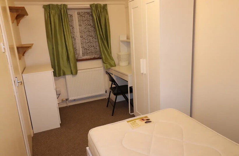 Room Portersfield Road in Norwich