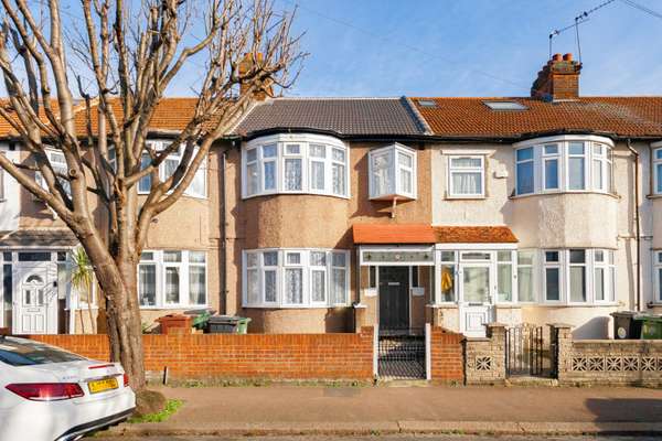 House Sanderstead Road in Greater London