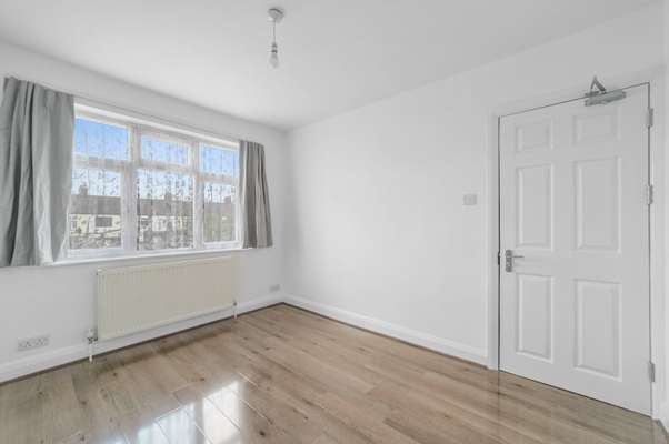 House Sanderstead Road in Greater London
