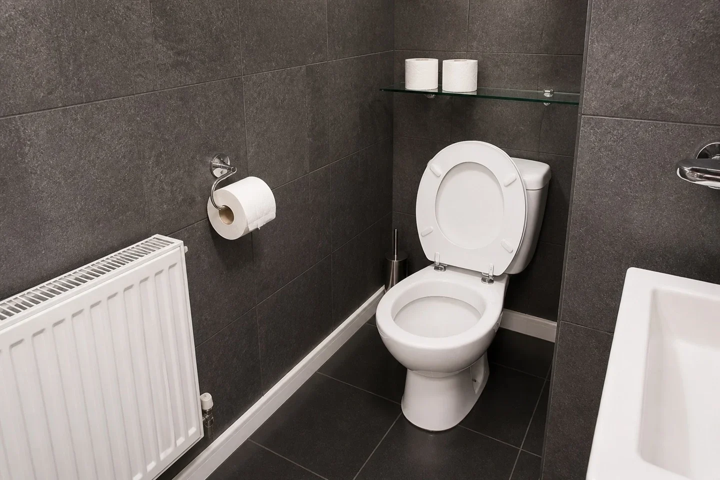 Room Winter Avenue in Greater London