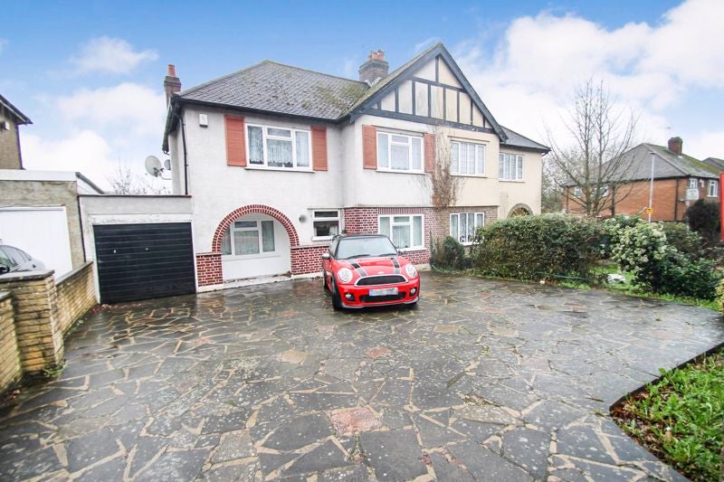 House Pinner Road in Greater London