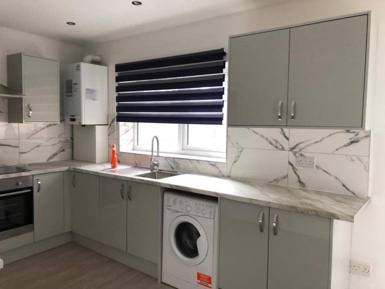 Flat Carlisle Gardens in Greater London
