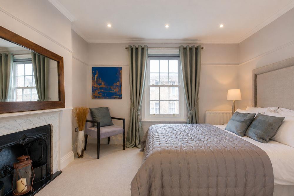 Flat Fitzhardinge Street in City of Westminster