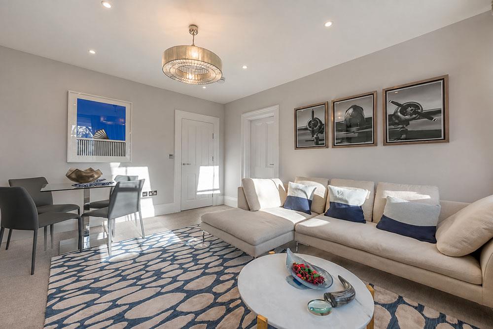 Flat Fitzhardinge Street in City of Westminster
