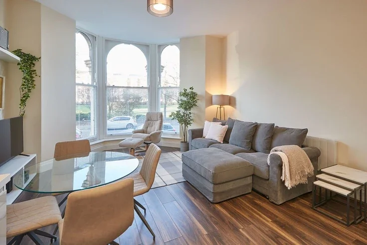 Flat Esplanade Gardens in Scarborough