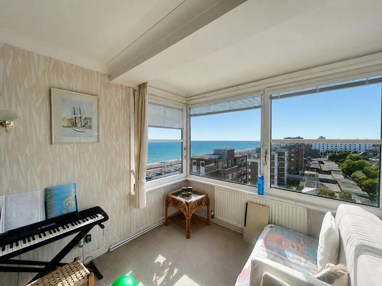 Flat West Parade in Worthing
