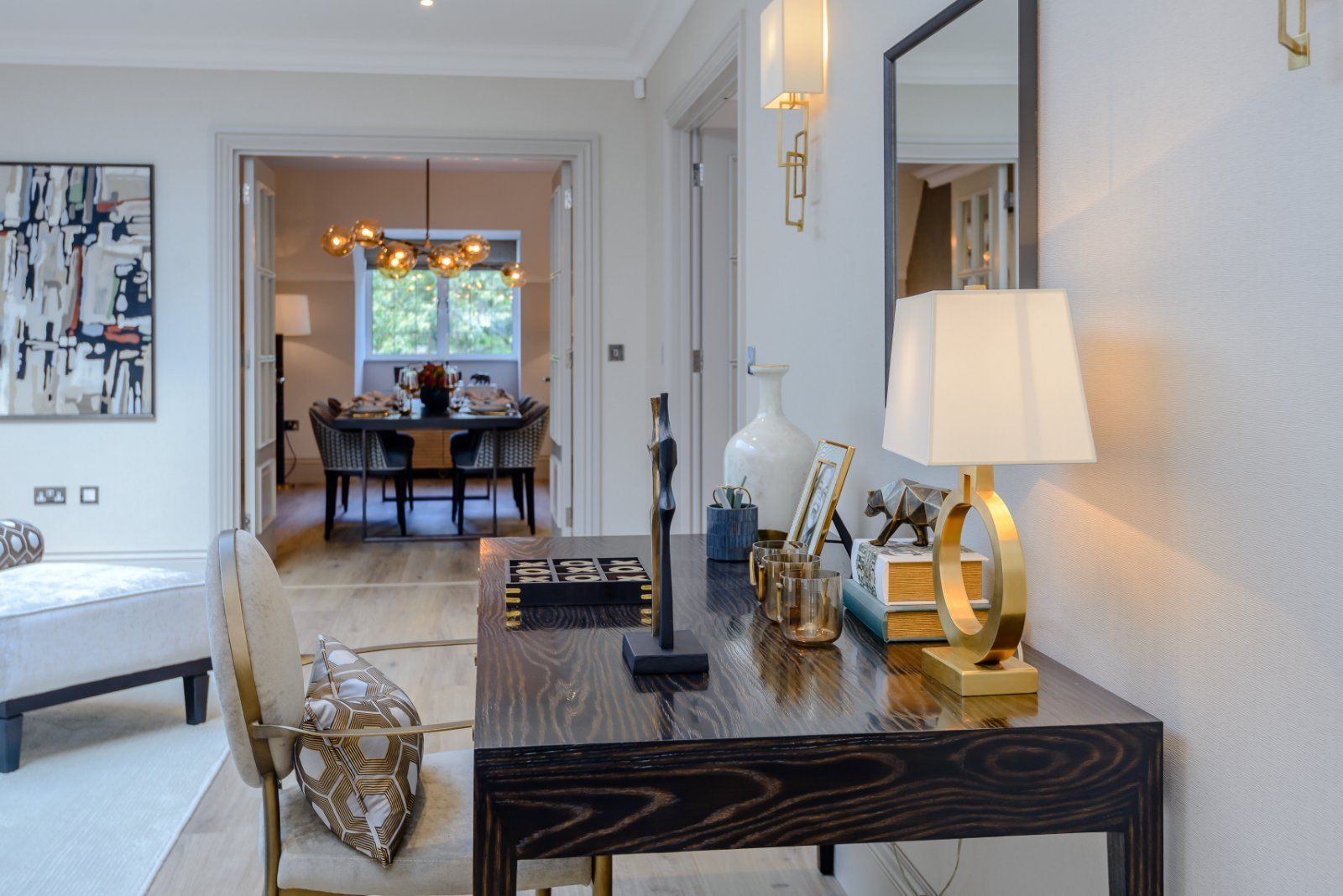 Flat Brockenhurst Road in South Ascot