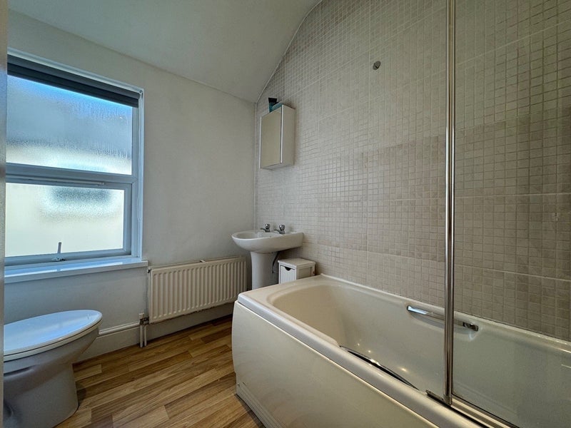 Room Colwick Road in Nottingham