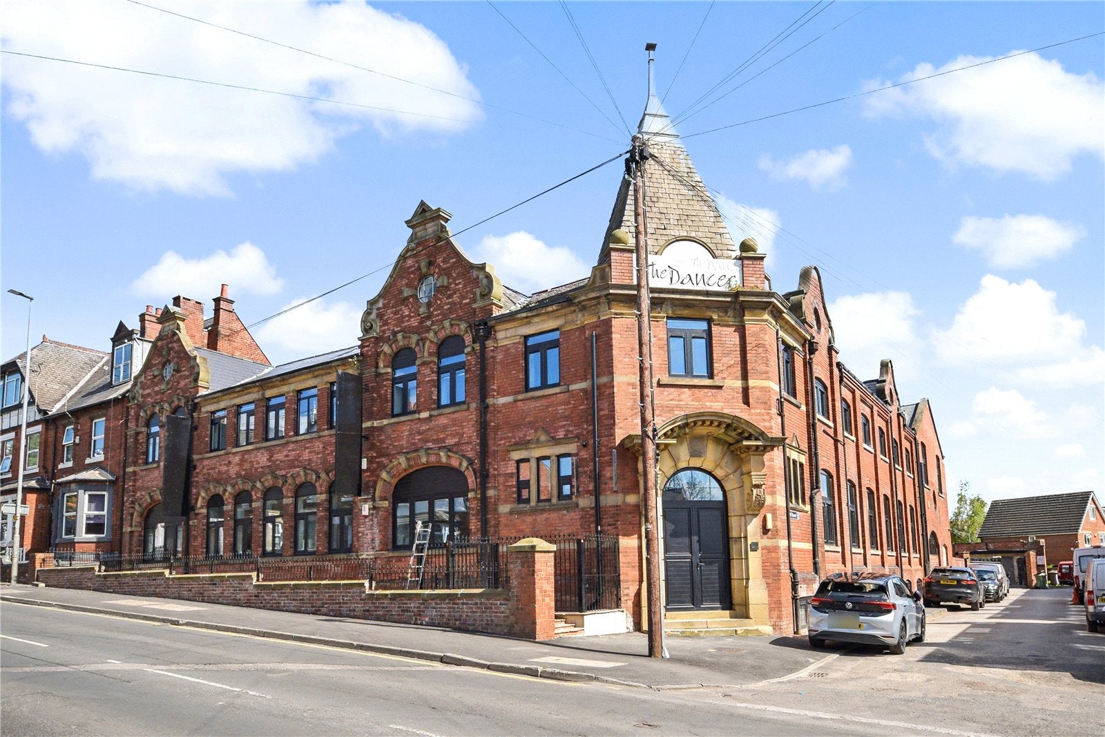 Flat Burrell Street in Wakefield