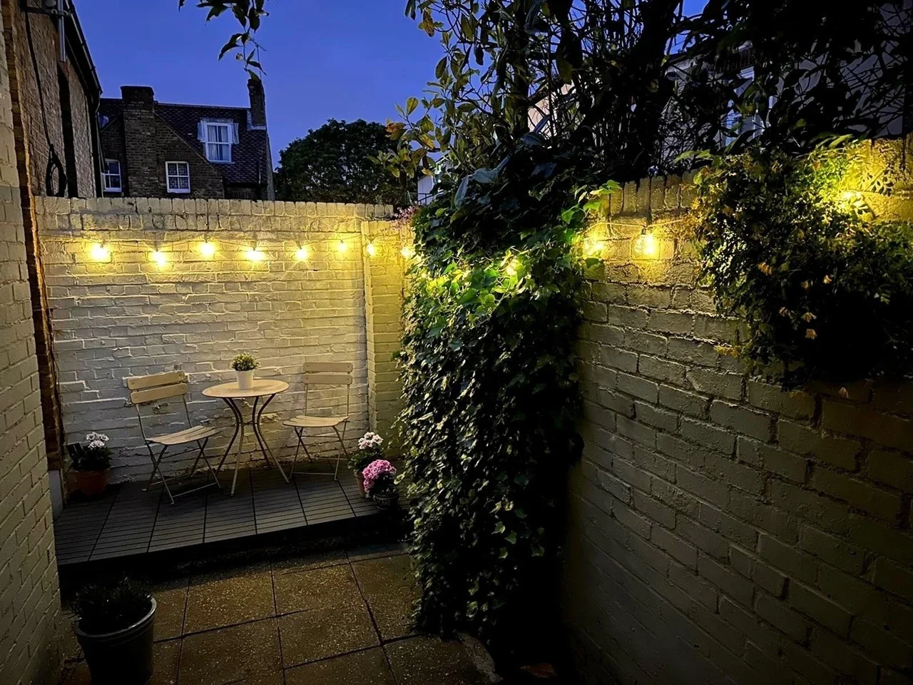 Flat Albany Road in Greater London