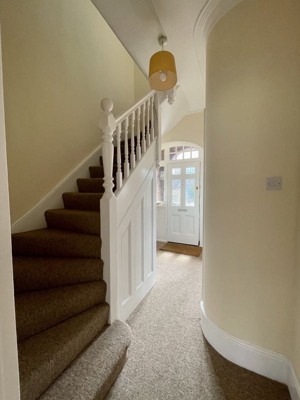 Room Murchison Road in Greater London