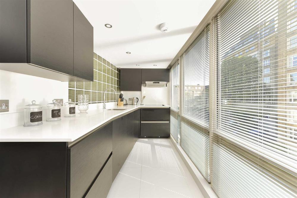 Flat Southwick Street in City of Westminster