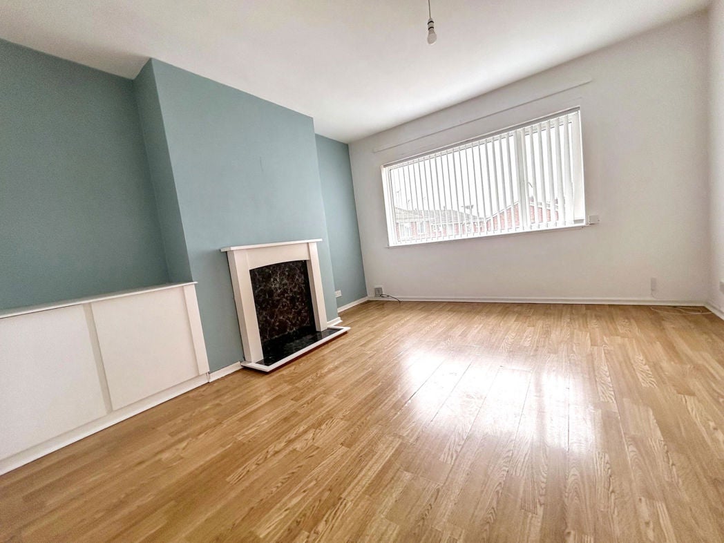 Flat Fallow Park Avenue in Newsham