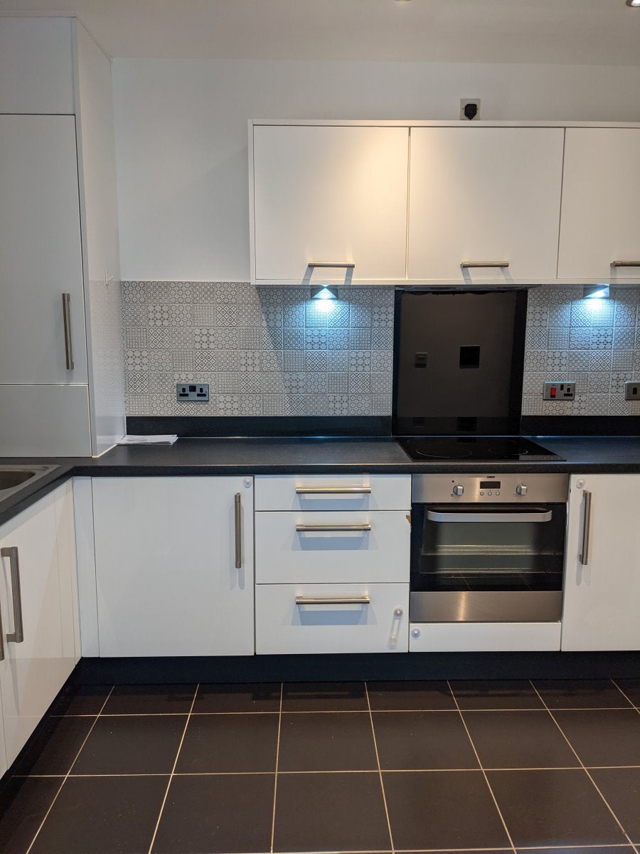 Flat Drapers Road in Greater London