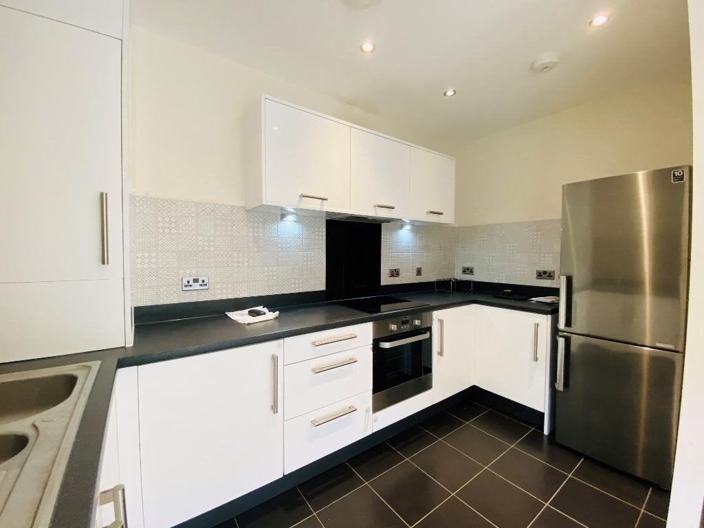 Flat Drapers Road in Greater London