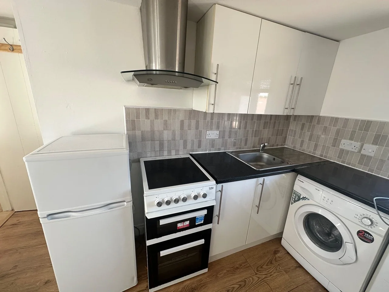 Flat Hertford Road in Greater London