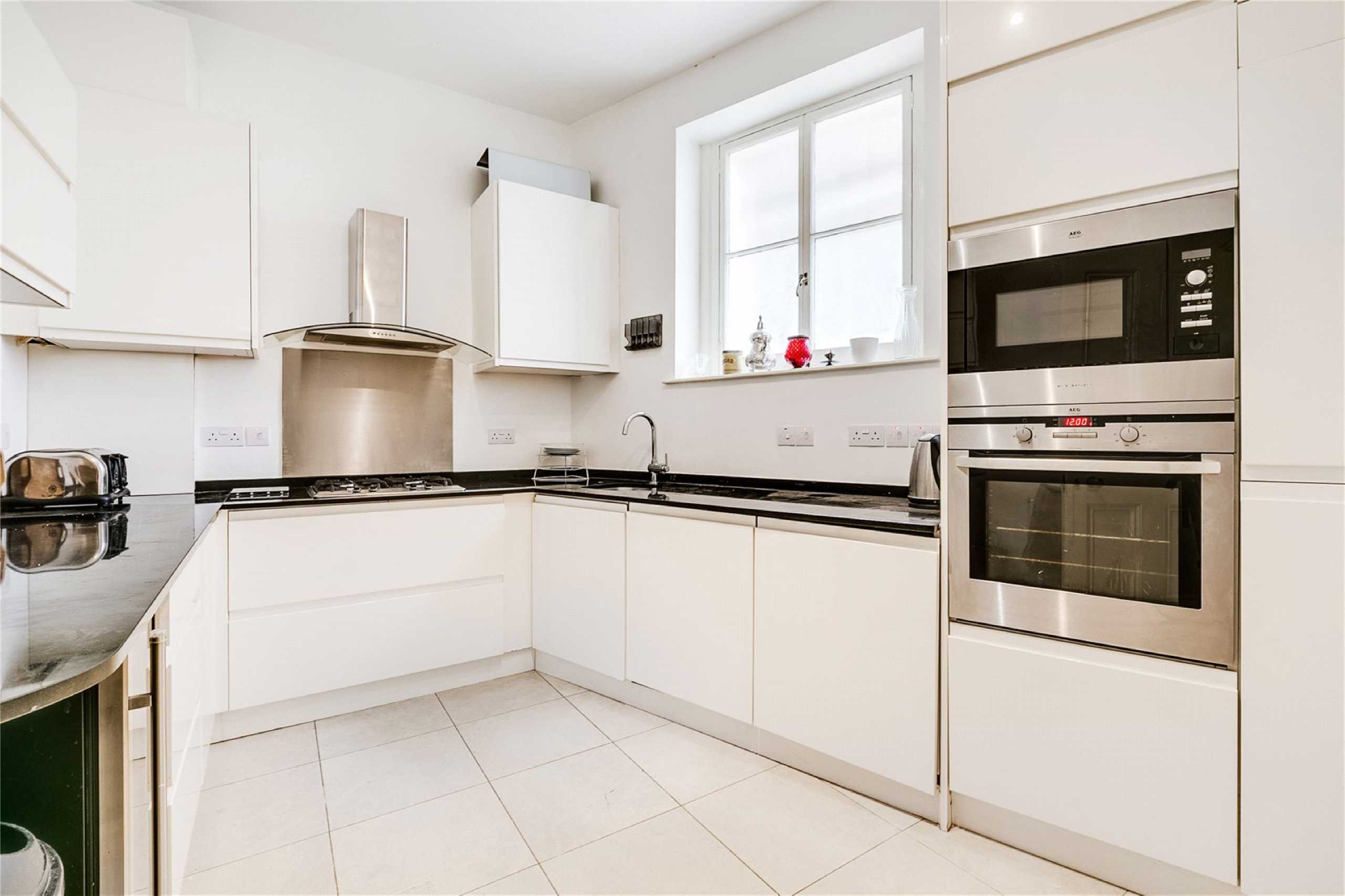 Flat Avonmore Road in Greater London