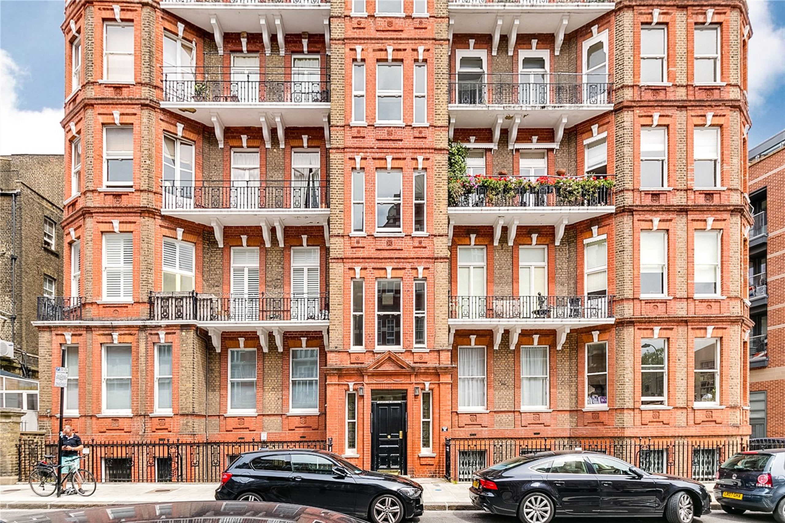 Flat Avonmore Road in Greater London