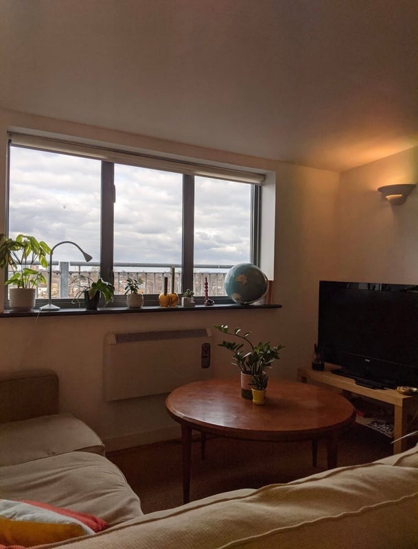 Room Somerford Grove in Greater London