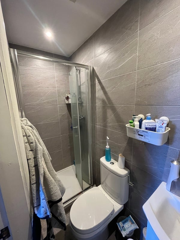 Room St John's Avenue in Liverpool