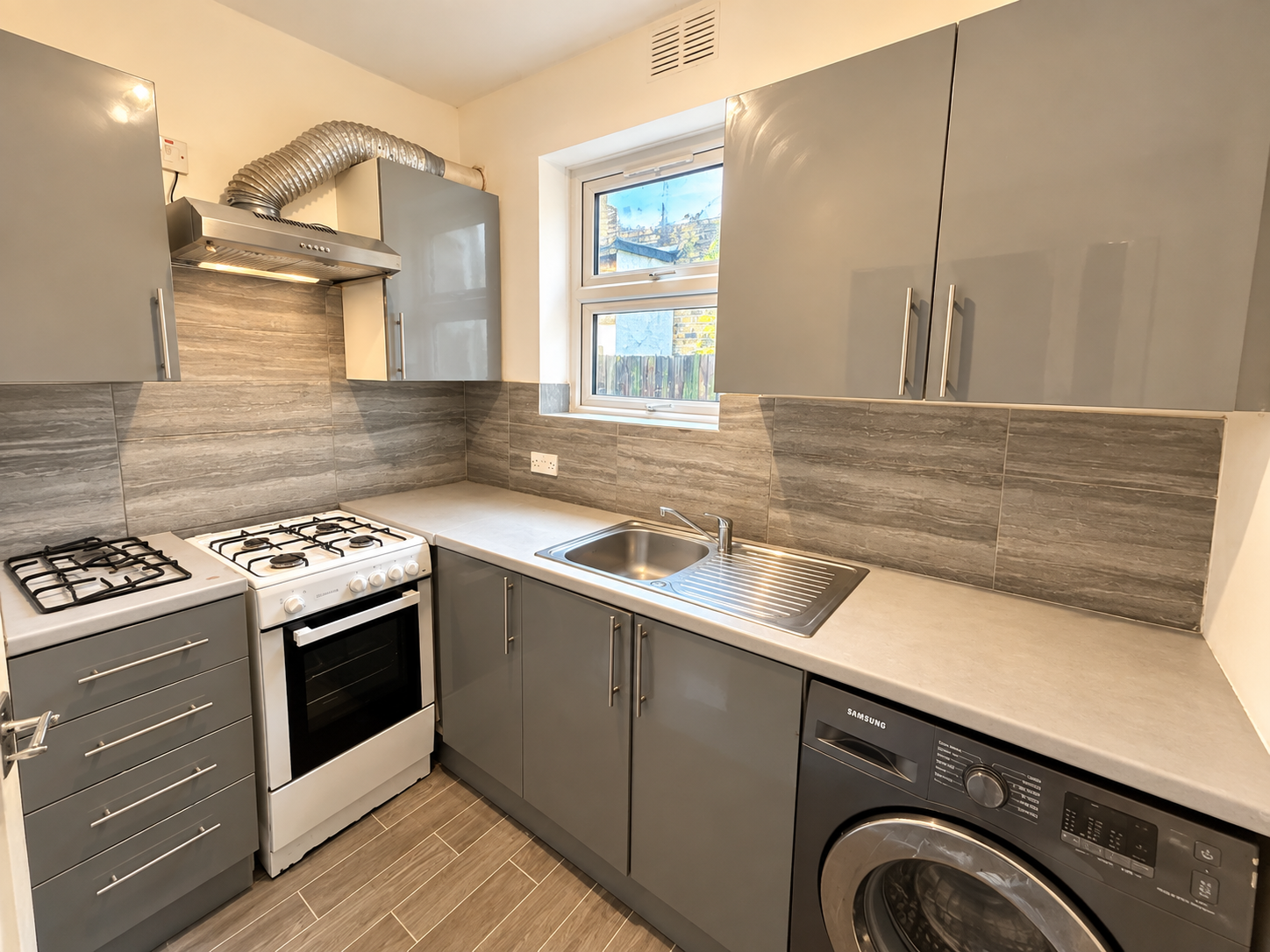Flat Romford Road in Greater London