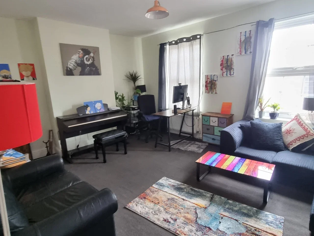 Flat Essex Road in Greater London