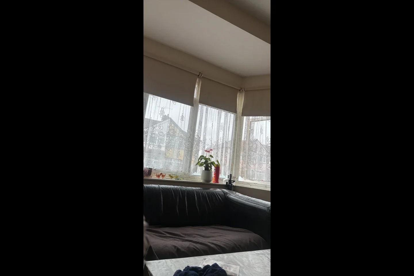 Room Salt Hill Way in Slough