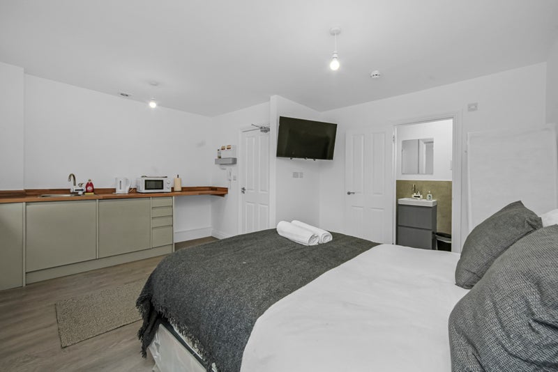 Flat Camille Close in Greater London