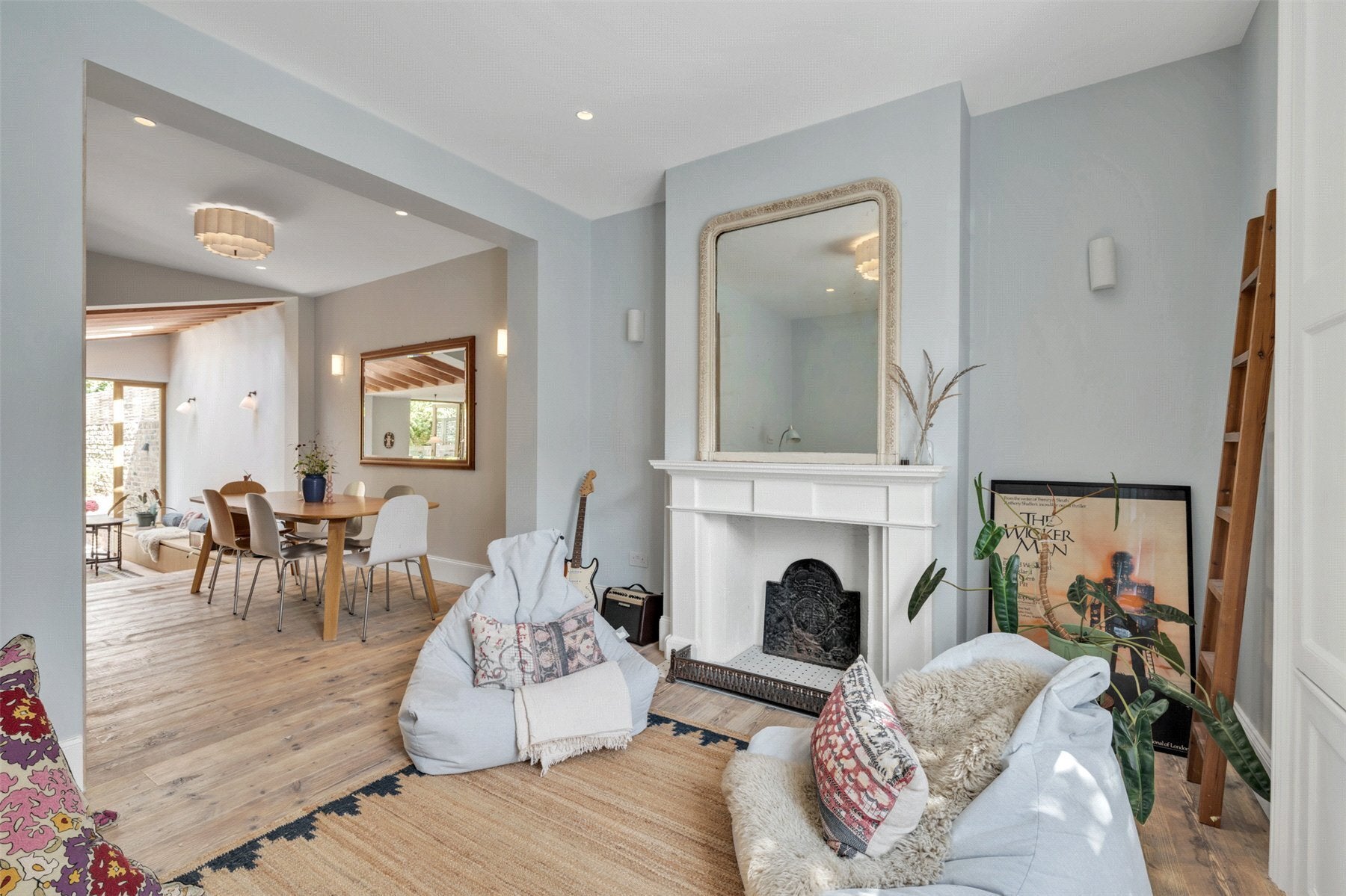 Flat Oak Village in Greater London
