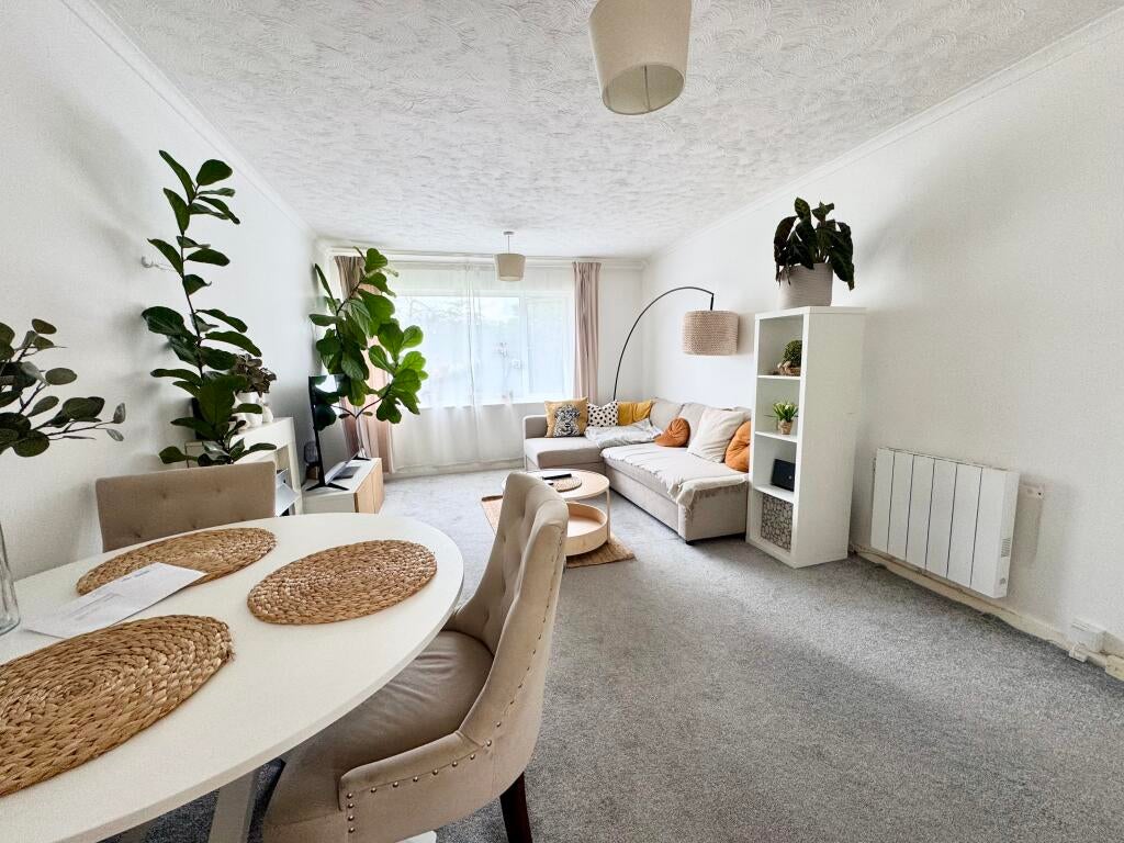 Flat Nethercote Gardens in Metropolitan Borough of Solihull