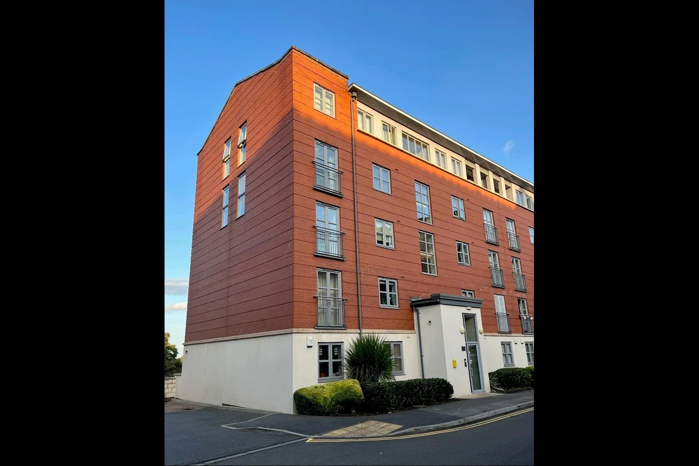 Flat Ockbrook Drive in Nottingham