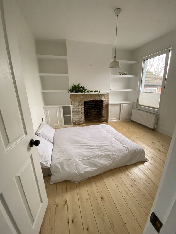 Room Boleyn Road in Greater London