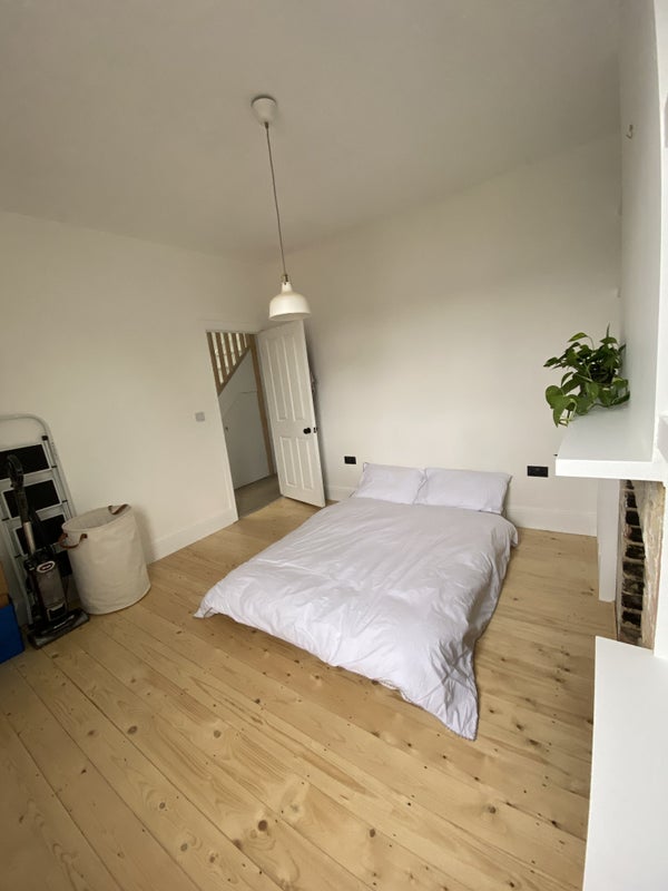 Room Boleyn Road in Greater London