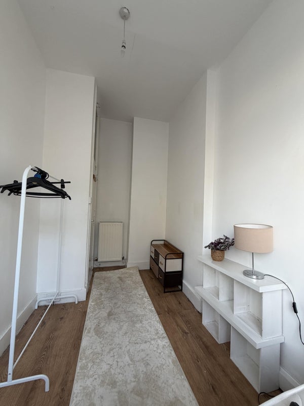 Room Green Lanes in Greater London
