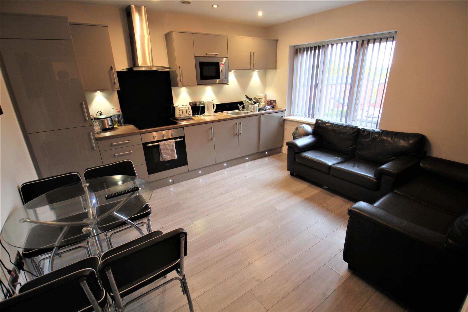 Flat Hartwell Road in Leeds