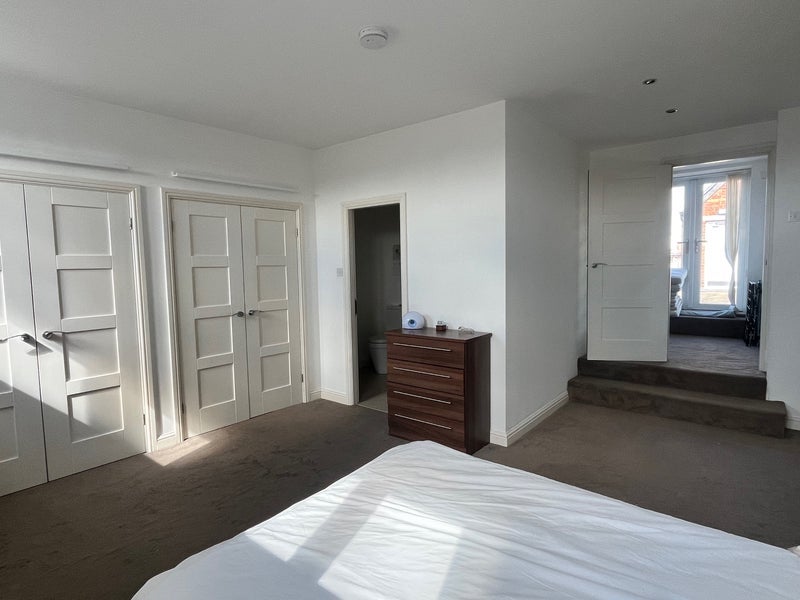 Flat Wilton Place in Salford