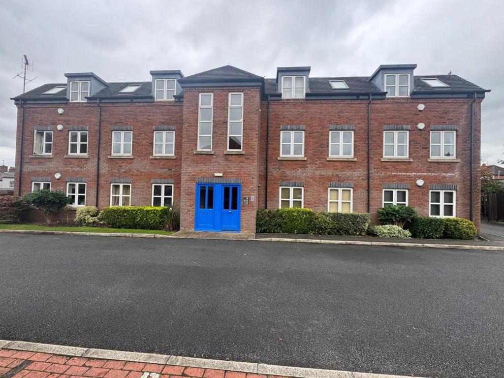 Flat Skipton Close in Hazel Grove