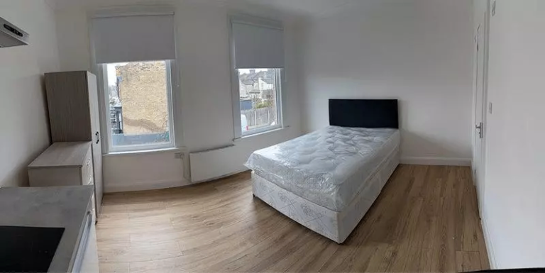 Flat Napier Road in Greater London