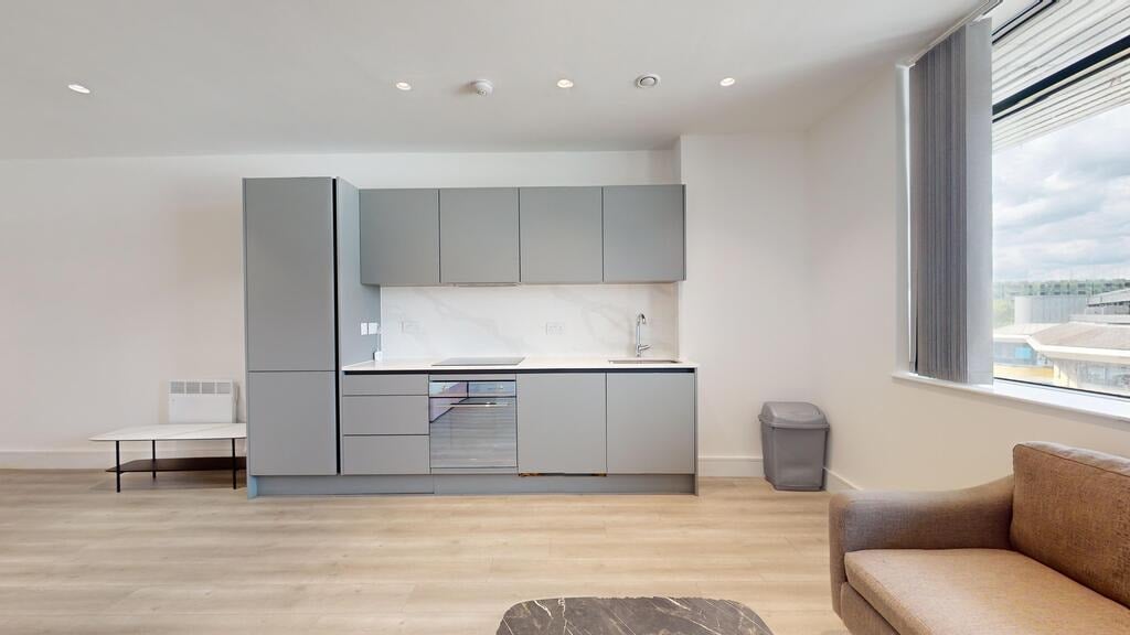 Flat Great West Road in Greater London