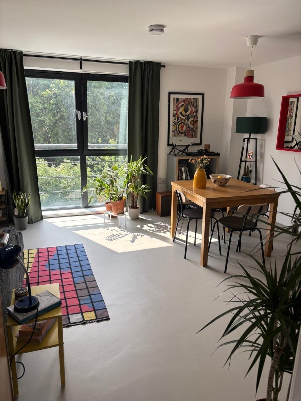 Room Brisbane Road in Greater London