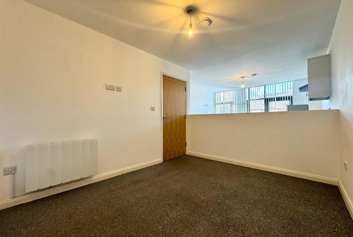 Flat Bramble Street in Derby