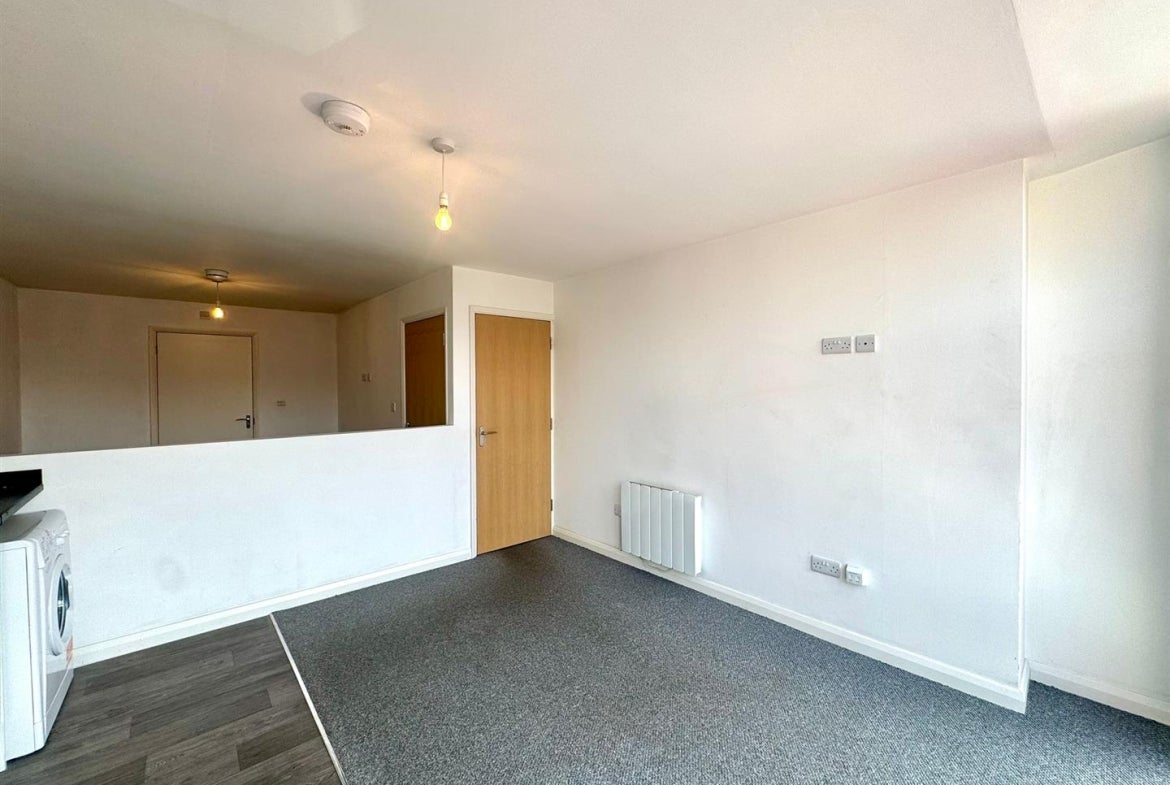 Flat Bramble Street in Derby