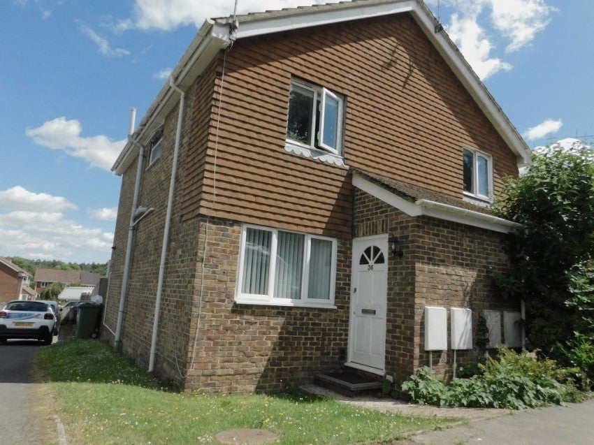 House Falconers Drive in Rother
