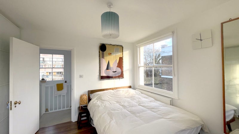 Flat Ockendon Road in Greater London