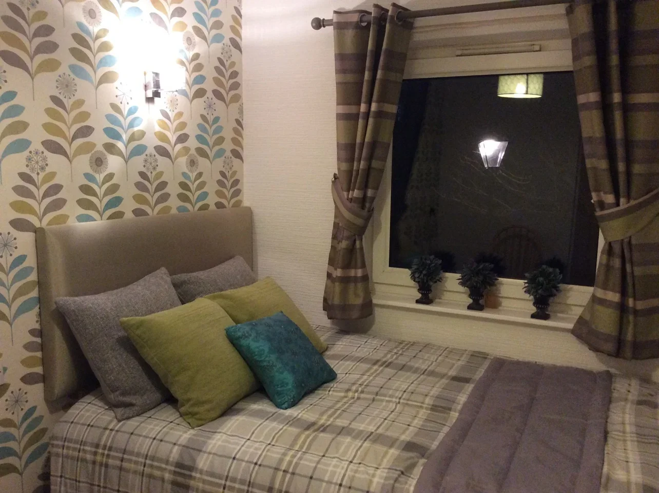 Room North Street in Gosport